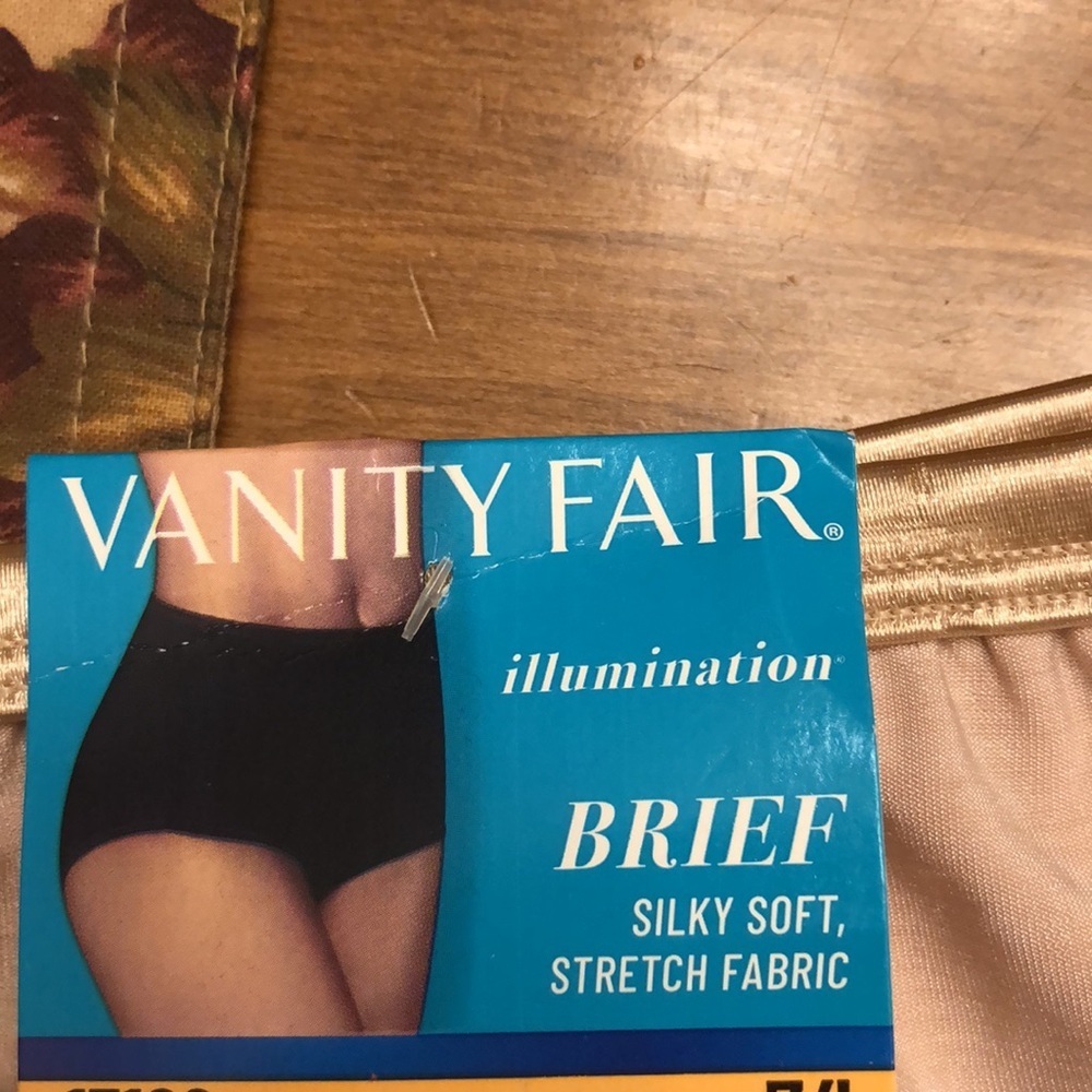 VANITY FAIR ILLUMINATION BRIEF 7/L NWT COLOR: ROSE BEIGE - Picture 5 of 6